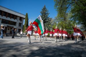 Велинград отбеляза 6 май