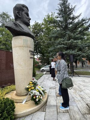Община Велинград отдаде почит на Николай Гяуров
