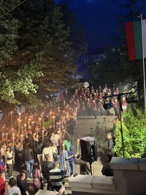 Велинград почете паметта на Христо Ботев и загиналите за свободата на България