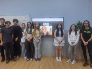 Младшите посланици от ПГ „Иван Аксаков“ с онлайн среща с Лицей „Ланитео“, Кипър