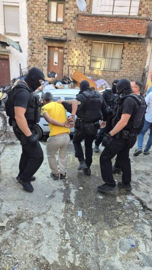 Спецакция се проведе в Пещера