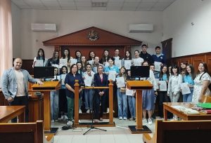 Ученици от Велинград и региона се запознаха отблизо със съдебната система