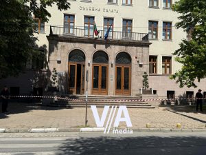 Сигнал за бомба затвори съда за втори ден