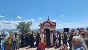 Митрополит Николай освети нов параклис във Величково