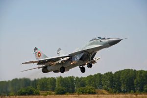 Наш МиГ-29 с успешна охрана на въздушното ни пространство