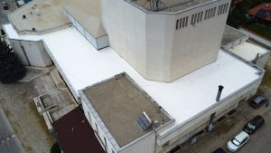 Ремонтираха покрива на театъра в Панагюрище