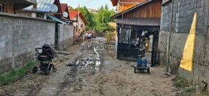 БЧК подпомага семейства и пострадали от наводненията в Пещера и Исперихово