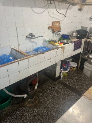 ОДБХ затвори два блока за храна на ученици и възрастни