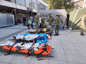 Парамедици демонстрираха как се спасяват хора