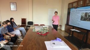 Бъдещи краеведи от клуб“Стефан Захариев“ с урок за народните будители